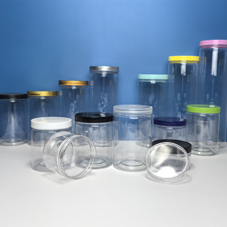 Прозрачен пластмасов буркан