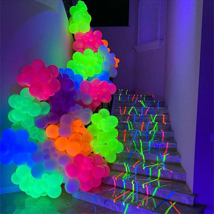 Флуоресцентни латексови балони